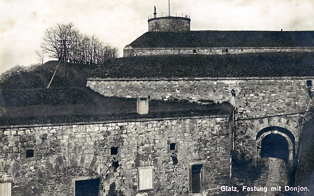 Festung mit Donjon
